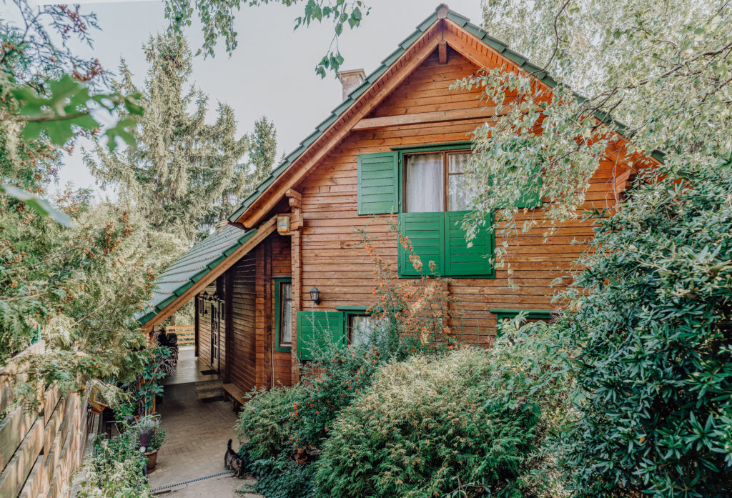 könnyűszerkezetes ház gerenda megjelenéssel